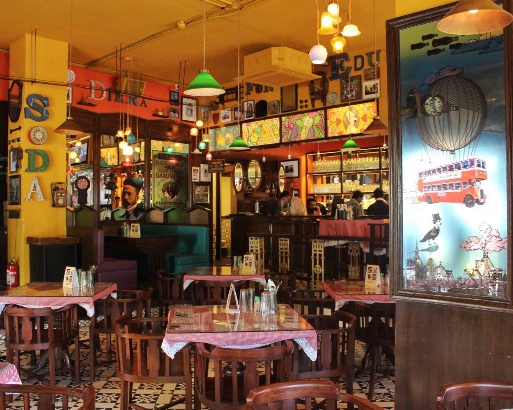 Sodabottleopenerwala Ambiance 1