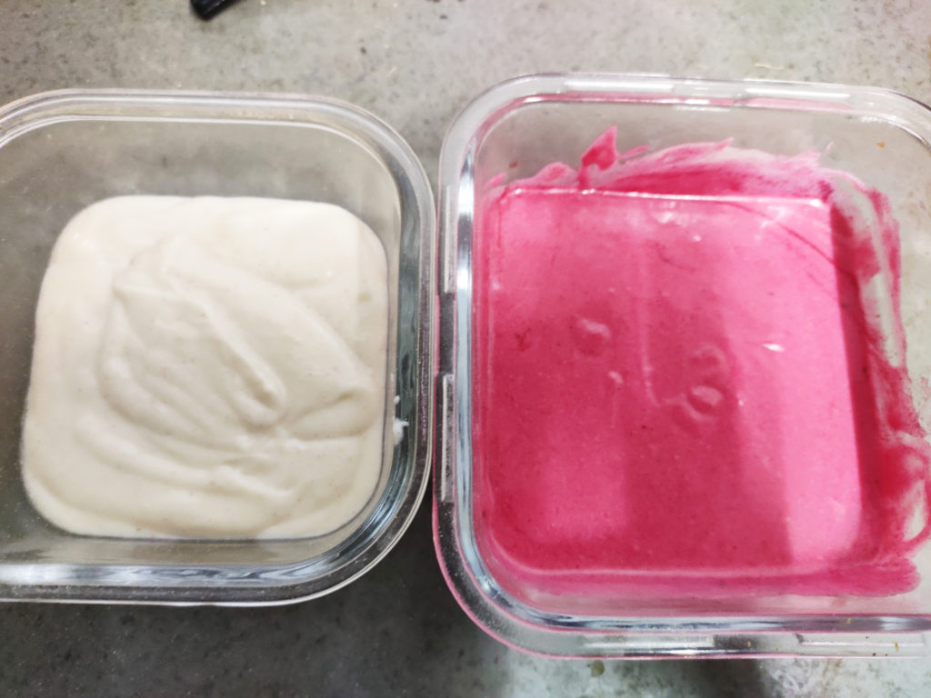 Add Raspberry Red Colour And Vanilla Essence Cake At Home