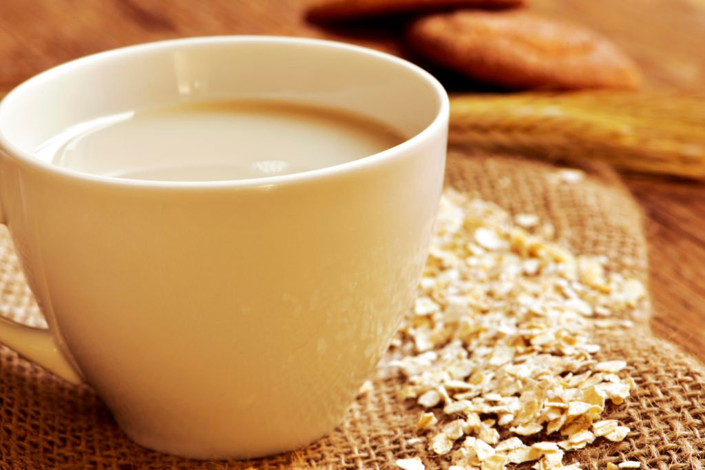 Health Benefits of Drinking Oat Milk