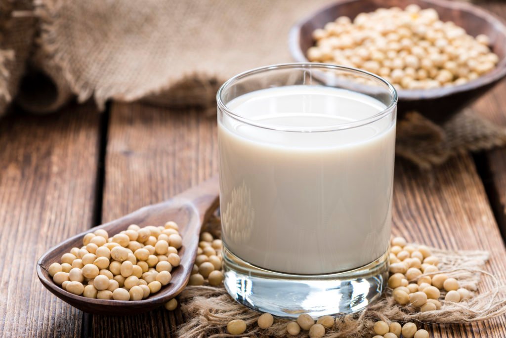 Health Benefits of Drinking Soy Milk